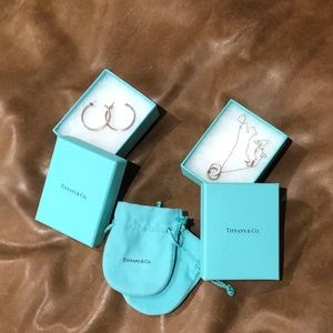 Tiffany & Co. signature necklace and earring set
